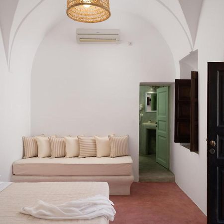 Madame Kalitsi Cozy Suites ثيرا المظهر الخارجي الصورة